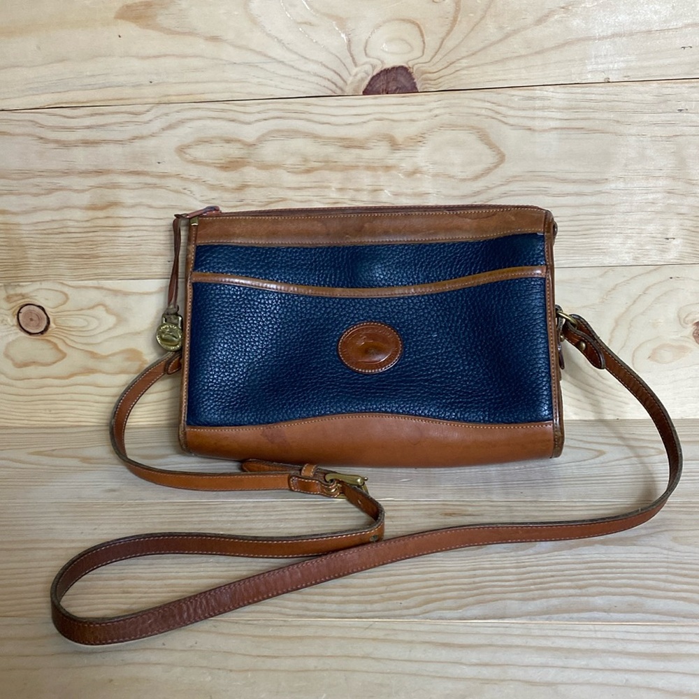 Vintage Dooney & Bourke navy and brown crossbody purse